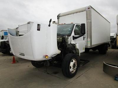 Caterpillar C7 ACERT Engine for a GMC C7500