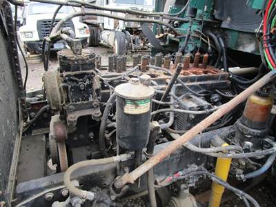 Cummins M11 CELECT PLUS Engine for a Freightliner FLD120