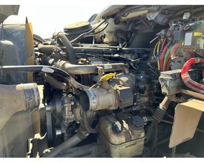 Detroit DD13 Engine for a Freightliner SD114