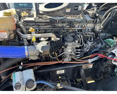 Detroit DD13 Engine for a Freightliner CASCADIA 126