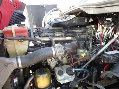 Detroit DD15 Engine for a Freightliner CASCADIA 125