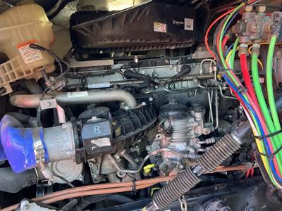 Detroit DD15 Engine for a Freightliner CASCADIA 126