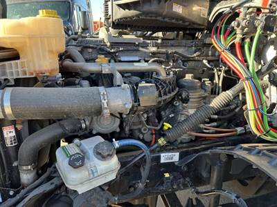 Detroit DD15 Engine for a Freightliner CASCADIA 126