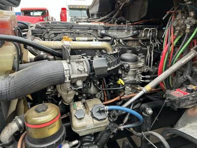 Detroit DD15 Engine for a Freightliner CASCADIA 125