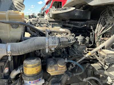 Detroit DD15 Engine for a Freightliner CASCADIA 125