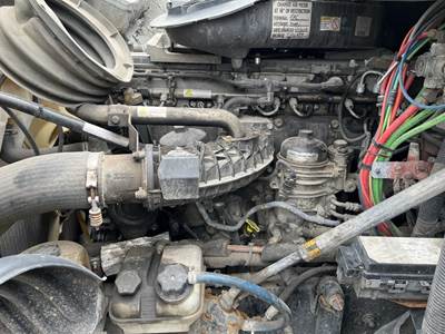 Detroit DD15 Engine for a Freightliner CASCADIA 125