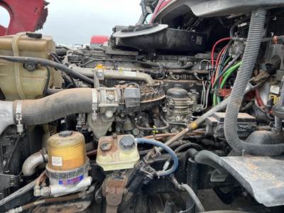 Detroit DD15 Engine for a Freightliner CASCADIA 125