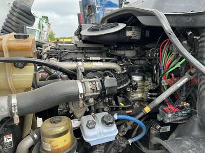 Detroit DD15 Engine for a Freightliner CASCADIA 125