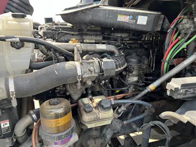 Detroit DD15 Engine for a Freightliner CASCADIA 125