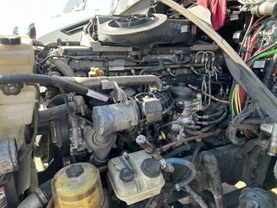 Detroit DD15 Engine for a Freightliner CASCADIA 125