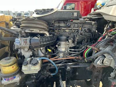 Detroit DD15 Engine for a Freightliner CASCADIA 125