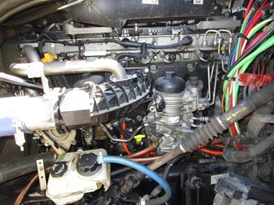 Detroit DD15 Engine for a Freightliner CASCADIA 125
