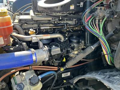 Detroit DD15 Engine for a Freightliner CASCADIA 126