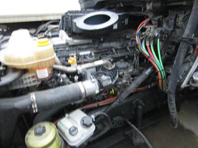 Detroit DD15 Engine for a Freightliner CASCADIA