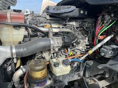 Detroit DD15 Engine for a Freightliner CASCADIA 125