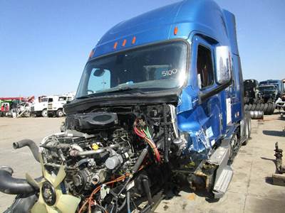 Detroit DD15 Engine for a Freightliner CASCADIA 126