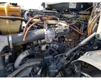 Detroit DD15 Engine for a Freightliner ST120