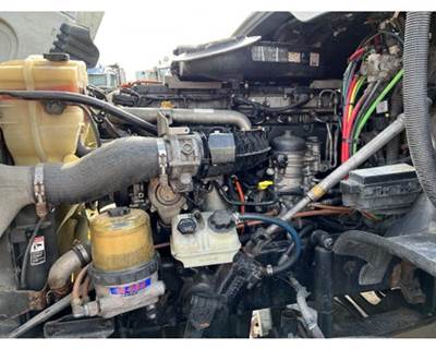 Detroit DD15 Engine for a Freightliner CASCADIA 125