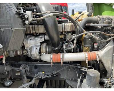 Detroit DD15 Engine for a Freightliner CASCADIA 126