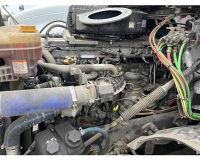 Detroit DD15 Engine for a Freightliner CASCADIA 126
