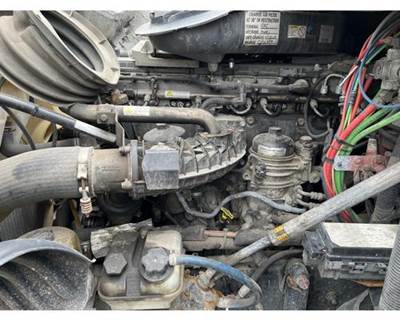 Detroit DD15 Engine for a Freightliner CASCADIA 125