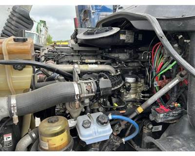 Detroit DD15 Engine for a Freightliner CASCADIA 125