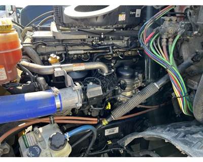 Detroit DD15 Engine for a Freightliner CASCADIA 126