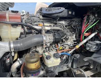 Detroit DD15 Engine for a Freightliner CASCADIA 125