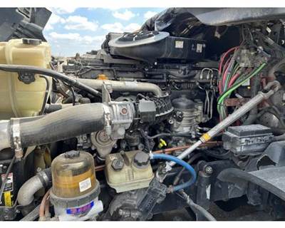 Detroit DD15 Engine for a Freightliner CASCADIA 125