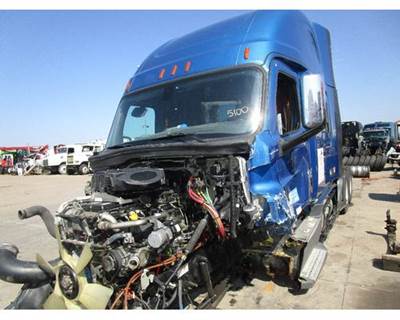 Detroit DD15 Engine for a Freightliner CASCADIA 126