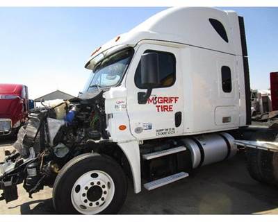 Detroit DD15 Engine for a Freightliner CASCADIA 125