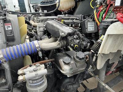 Detroit DD8 Engine for a Freightliner M2 106