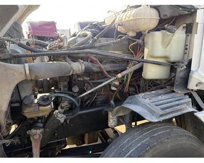 Detroit Series 60 12.7L Engine for a Freightliner COLUMBIA