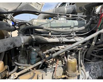 Detroit Series 60 14.0L Engine for a Freightliner FLD132 XL CLASSIC