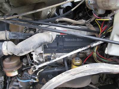 Mercedes-Benz OM460 Engine for a Freightliner COLUMBIA 120