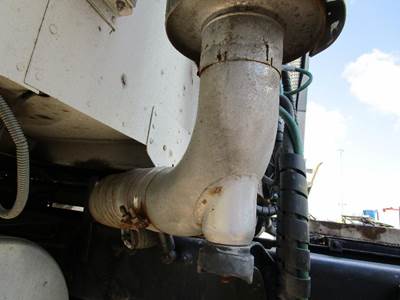 Freightliner Columbia 120 Exhaust Stack