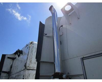 Freightliner Columbia 120 Exhaust Stack