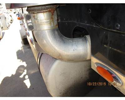 Freightliner FLD132 Classic XL Right Exhaust Stack for a Freightliner FLD132 XL CLASSIC