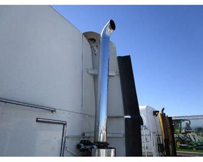 Freightliner ST120 Exhaust Stack