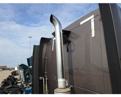 Peterbilt 387 Exhaust Stack