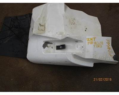 International 7400 Right Fender Extension