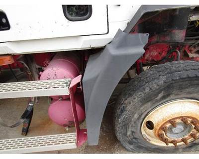 Mack Vision CX613 Right Fender Extension for a Mack CX613 VISION