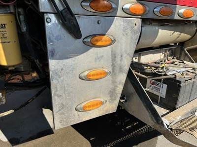 Peterbilt 379 Left Fender Extension