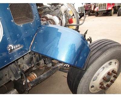 Peterbilt 386 Right Fender Extension