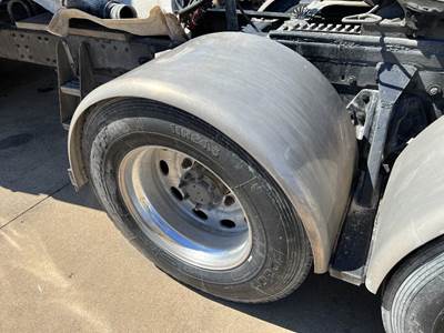 Peterbilt 386 Fender