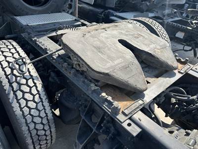 Fontaine AIR SLIDE Fifth Wheel for a International Prostar