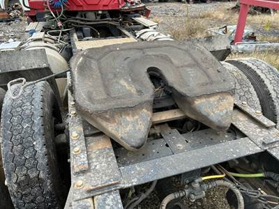 Fontaine AIR SLIDE Fifth Wheel for a International Prostar