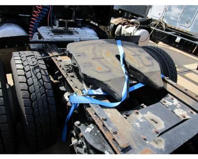 Fontaine AIR SLIDE Fifth Wheel for a Peterbilt 387