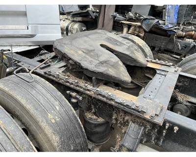 Fontaine AIR SLIDE Fifth Wheel for a Mack CXU613