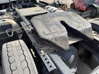 Fontaine STATIONARY Fifth Wheel for a International RH613